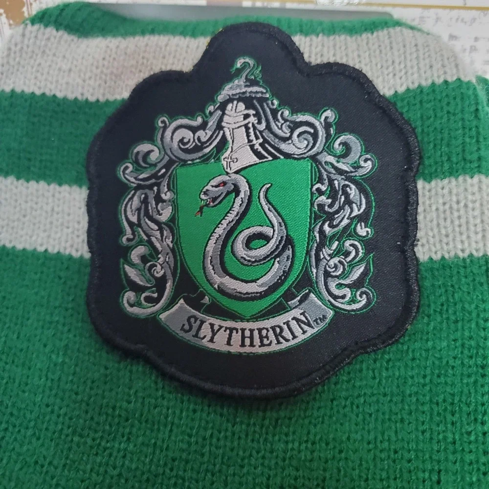 Harry‎ Potter Officially Licensed Slytherin Scarf. 60
